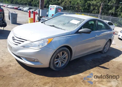 2013 Hyundai Sonata Gls z USA, uszkodzony, nr VIN 5NPEB4AC0DH790845